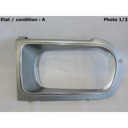 Left headlight surround CPIO 7700618628 (radiator grill)