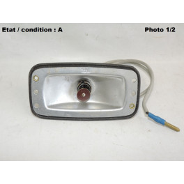 Front indicator bulb holder