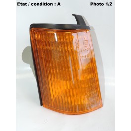 Feu clignotant avant droit PV P9723D