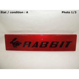 Plaque d&eacute;corative arri&egrave;re rouge "RABBIT"